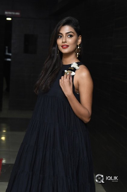 Anisha-Ambrose-At-Vunnadhi-Okate-Zindagi-Movie-Audio-Launch